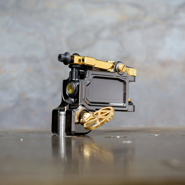 タトゥーマシン Dan Kubin Mojobox V2.2 Dan Kubin Mojobox V2.2 - BLACK Nickel x Gold – Workhorse Irons