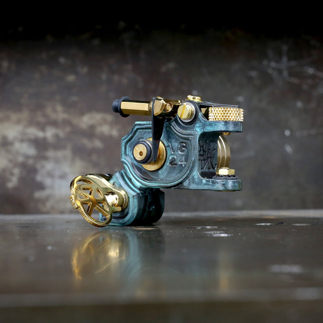 Dan Kubin V3/24 Sidewinder - Verdigris x Gold CC – Workhorse Irons