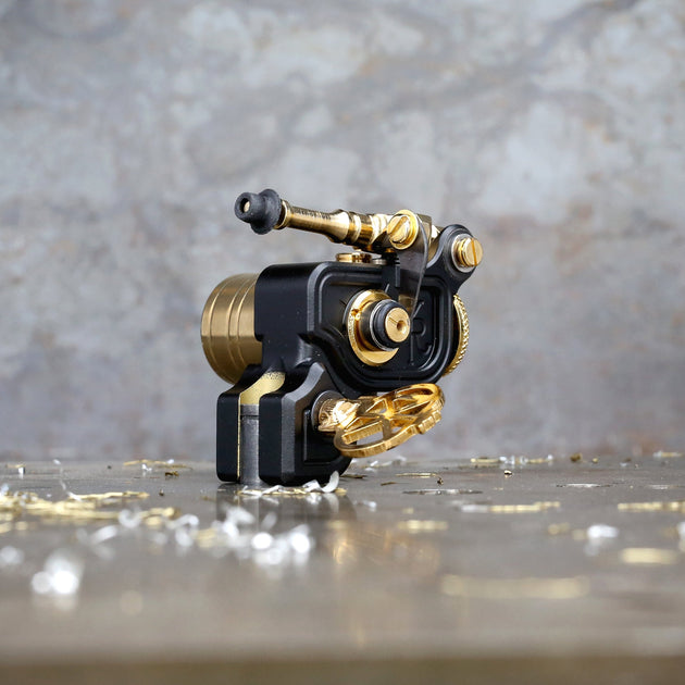 Dan Kubin Sidewinder 46er - Black x Gold – Workhorse Irons