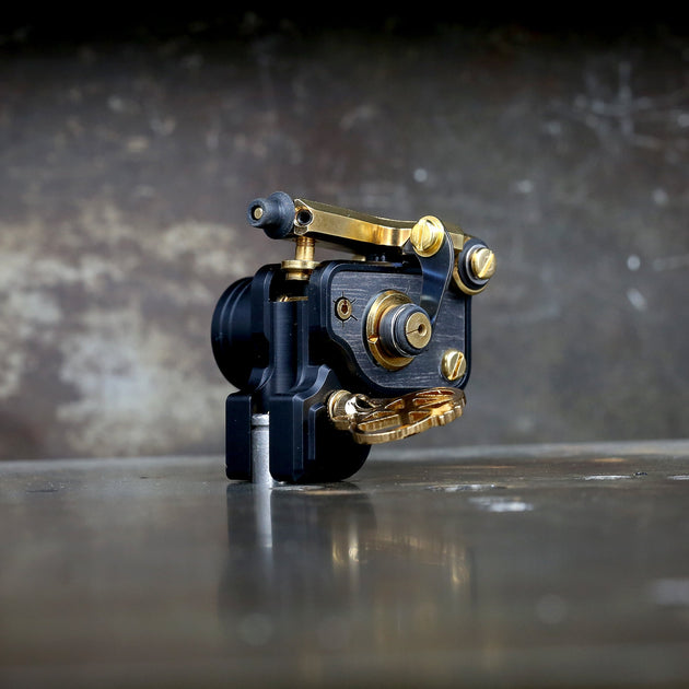 タトゥーマシン【Dan Kubin Sidewinder v7.5】 Dan Kubin Sidewinder v7.5 - Black x Gold FEATHERWEIGHT – Workhorse
