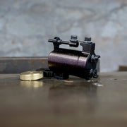 Lata grande de Joshua Bowers