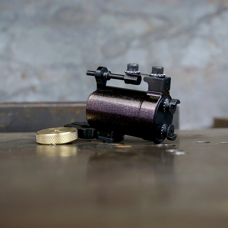 Lata grande de Joshua Bowers