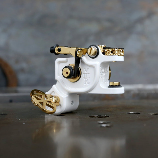 Limited Dan Kubin White + Gold V3R Sidewinder – Workhorse Irons