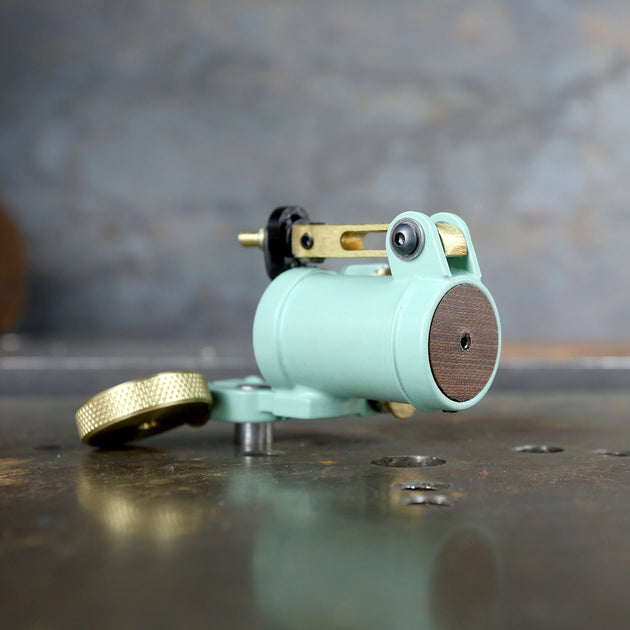 タトゥーマシンJoshua Bowers Steeld Joshua Bowers Steeldriver Rotary - Black – Workhorse Irons