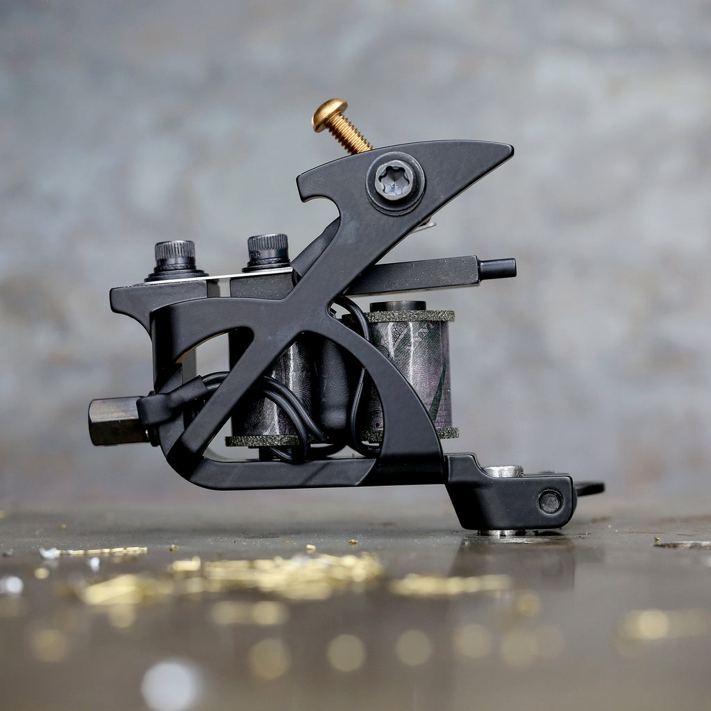 Aaron Cain Roundback Liner - Black x Black – Workhorse Irons