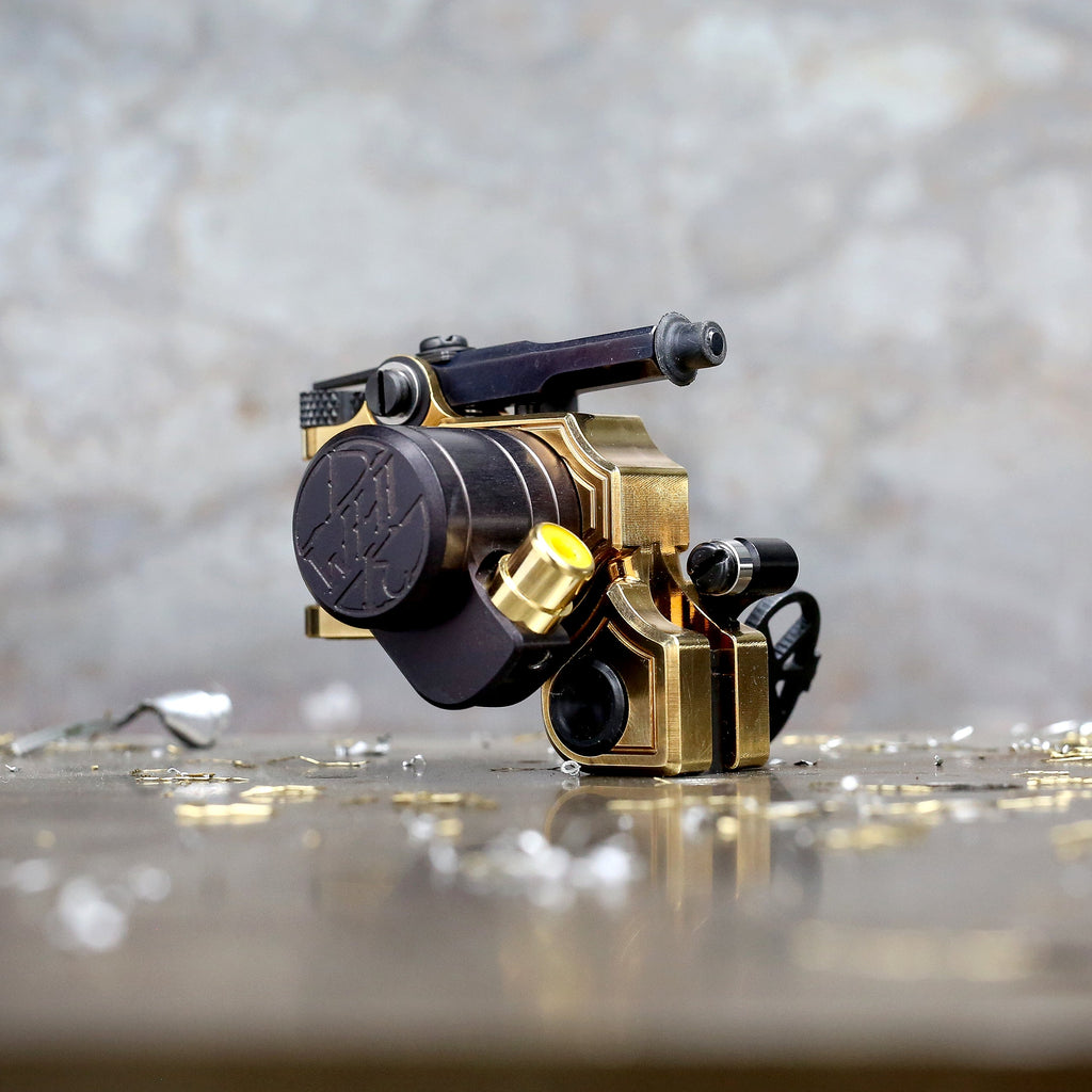 Dan Kubin V3/24 Sidewinder - Gold x Black RCA – Workhorse Irons