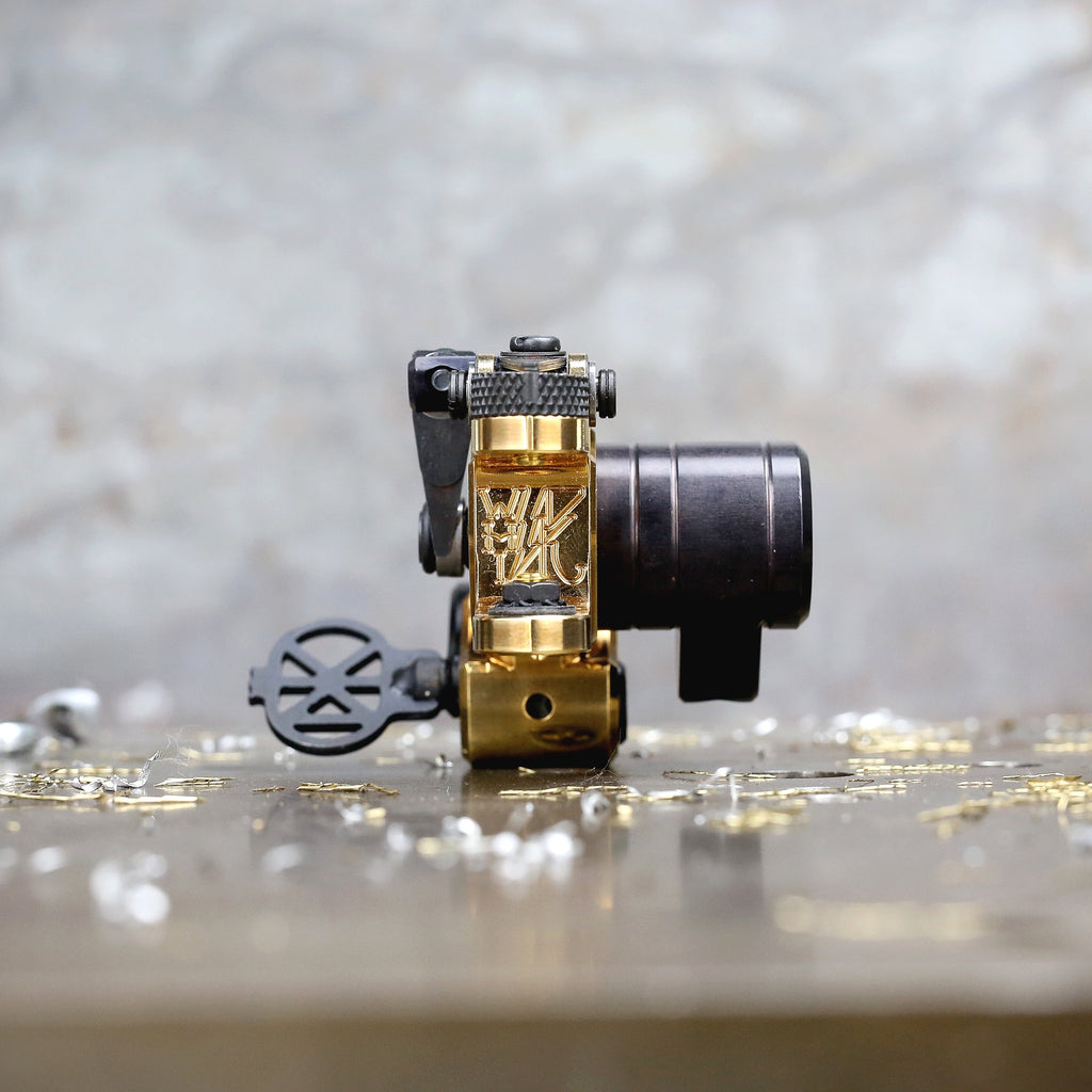 Dan Kubin V3/24 Sidewinder - Gold x Black RCA – Workhorse Irons