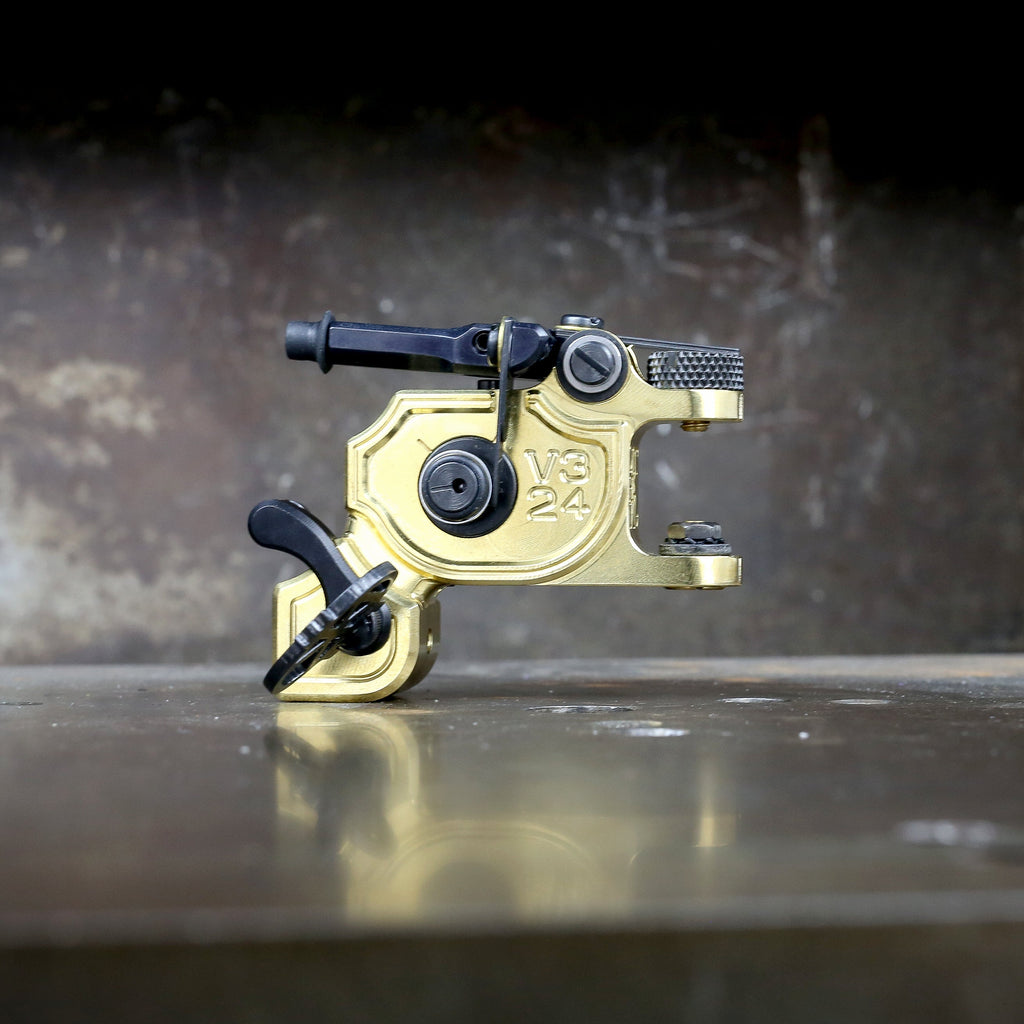 Dan Kubin V3/24 Sidewinder - Polished Brass CC – Workhorse Irons