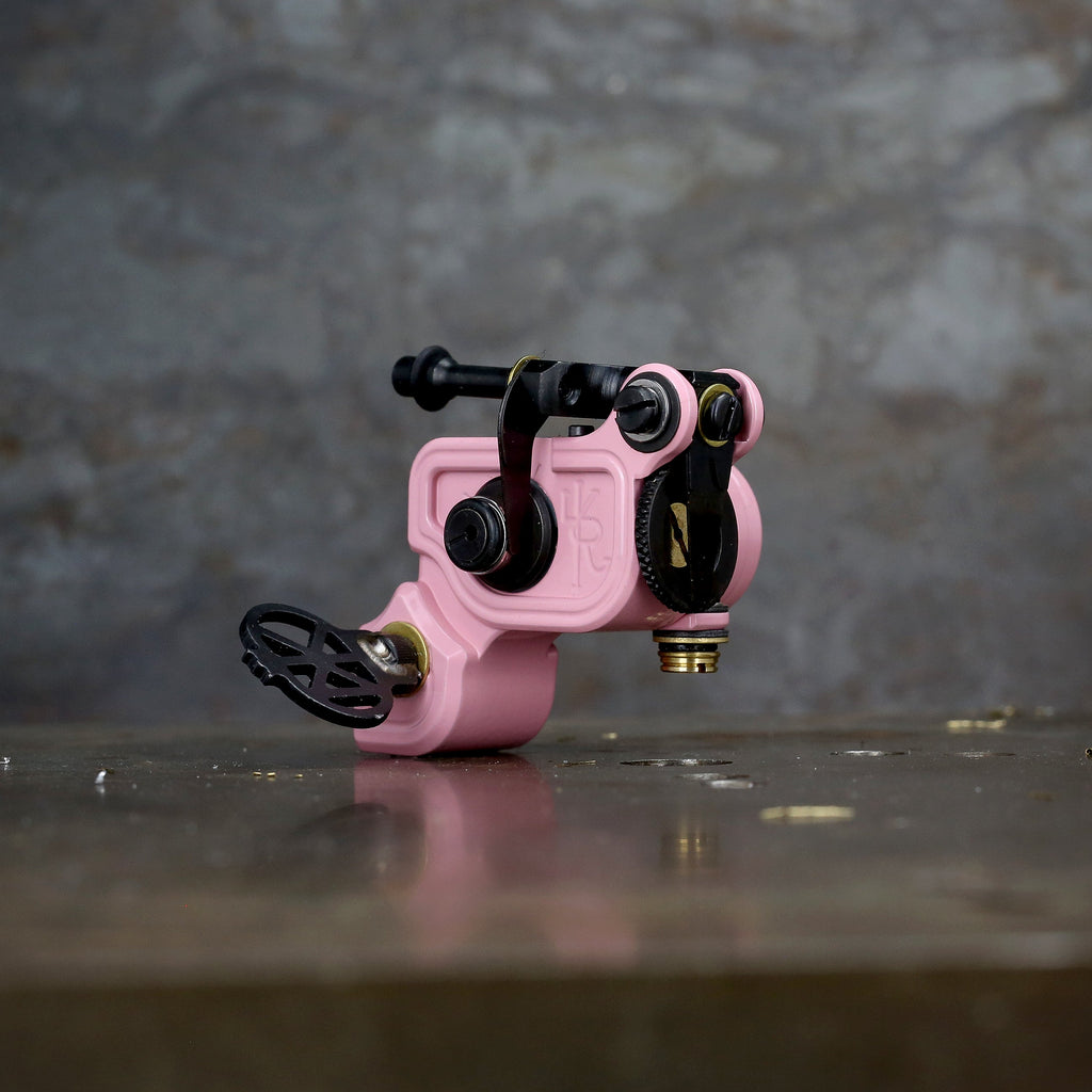 Dan Kubin Sidewinder 46er - FEATHERWEIGHT Pink x Pink Aluminum RCA