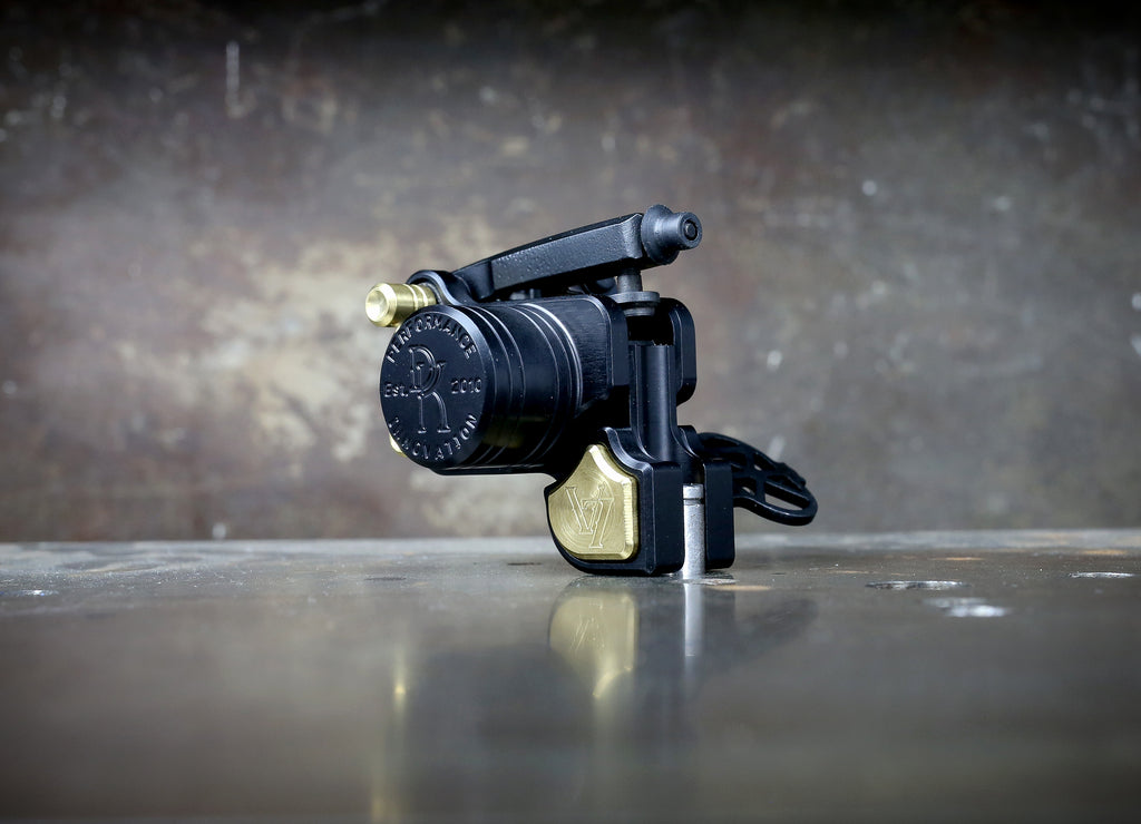 割引 Dan Workhorse – FEATHERWEIGHT Black - v7.5 Sidewinder Kubin 画材
