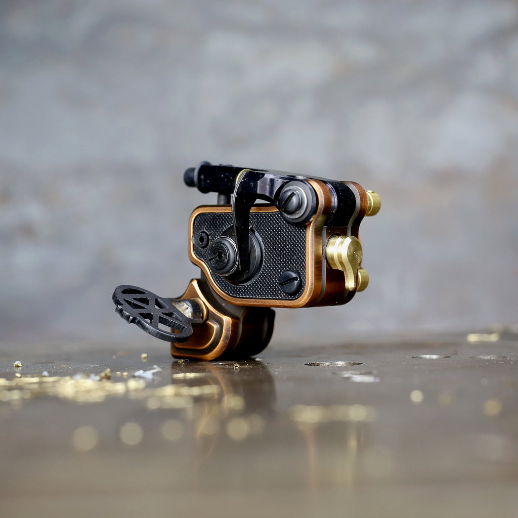 Dankubin v7 マシン Dan Kubin Sidewinder v7.5 - Rubbed Bronze w/ Black