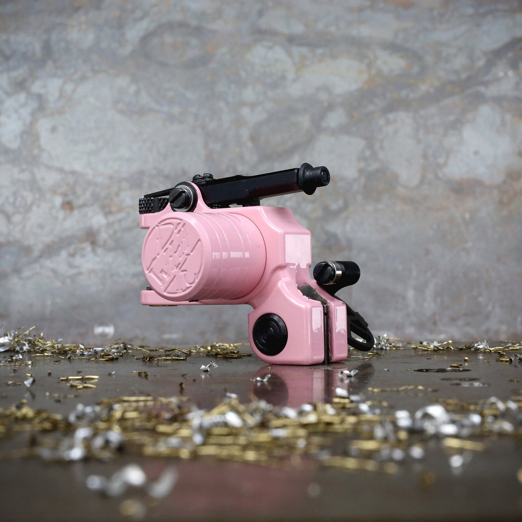 Dan Kubin RCA Sidewinder V3/23 タトゥーマシン Dan Kubin V3/23 Sidewinder - Pink x Pink – Workhorse Irons