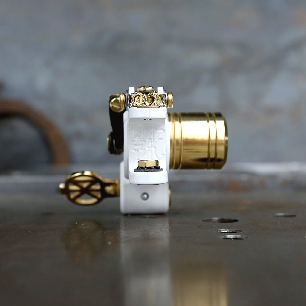 Limited Dan Kubin White + Gold V3R Sidewinder – Workhorse Irons