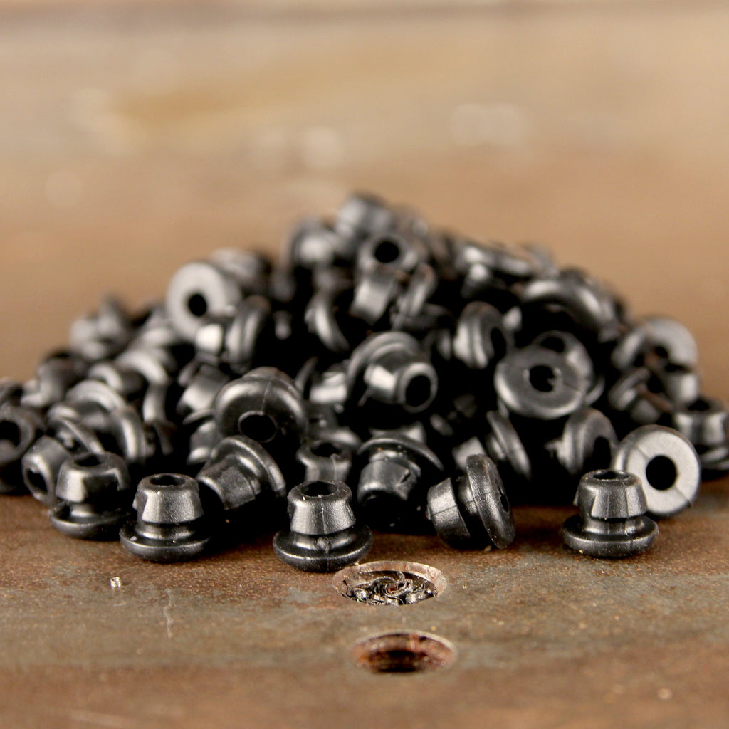 thumbnail image 2 of Tattoo Supply Kit: 100 Grommets, 100 Rubber Bands/O-Rings – Disposable, Multi-Color 2 of 3